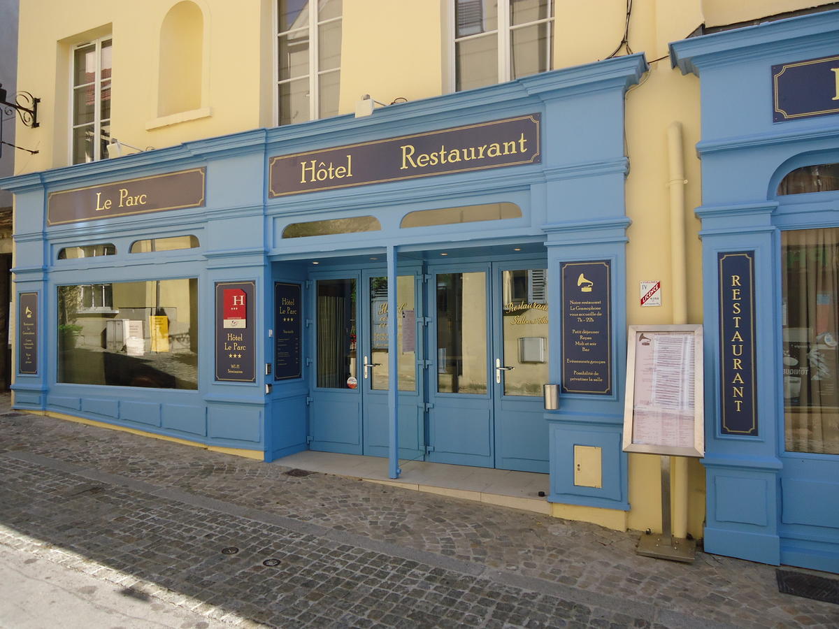Hotel Le Parc Marly-le-Roi Exterior photo